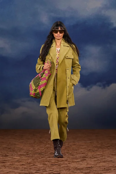 Look 35